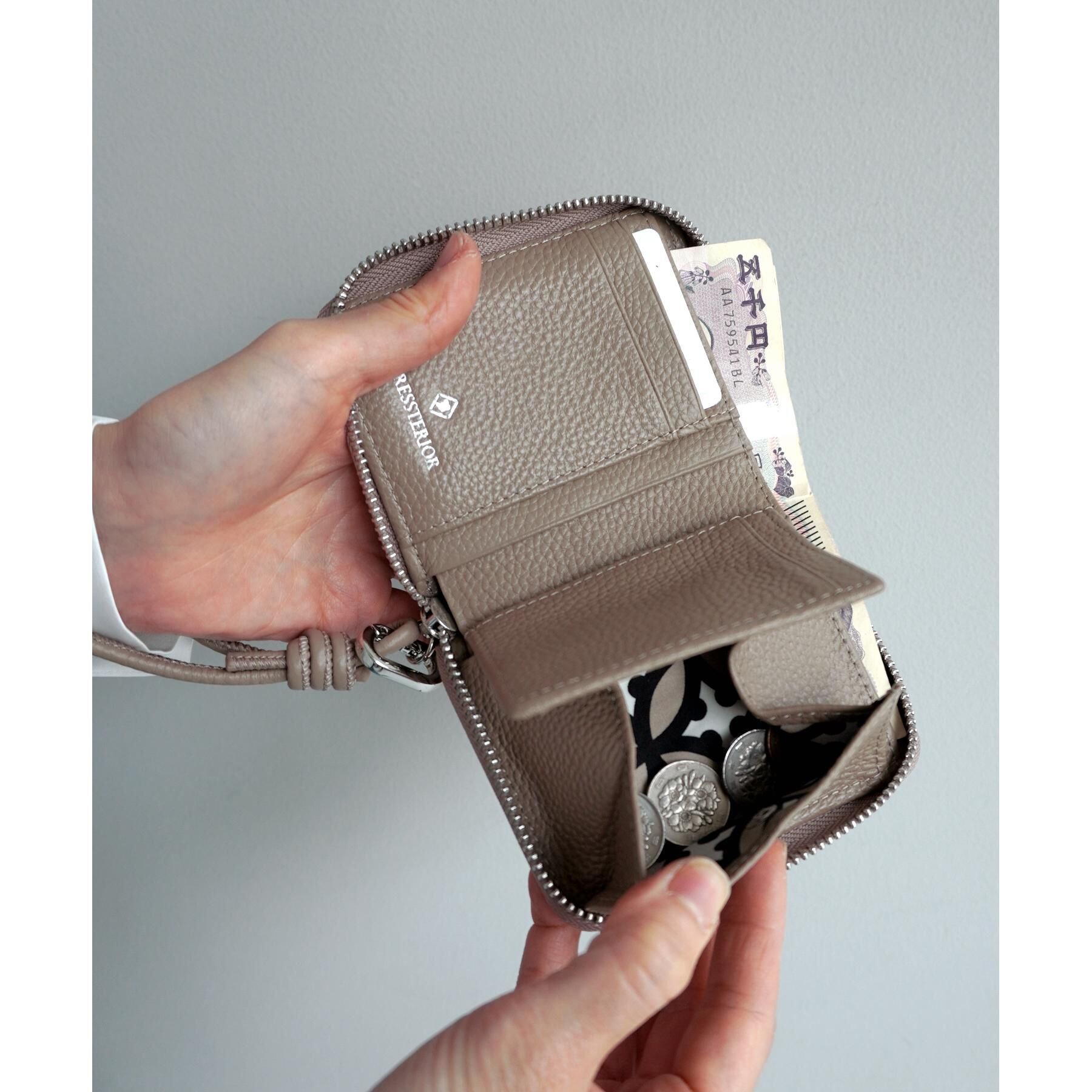 DRESSTERIOR「【本革】リアルレザー ハンドストラップ ミニウォレット」|財布|ベージュ(052)