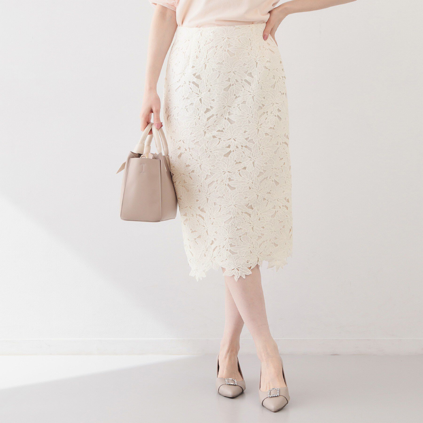 index「フラワーレースタイトスカート【洗濯機OK】」|スカート|オフホワイト(003