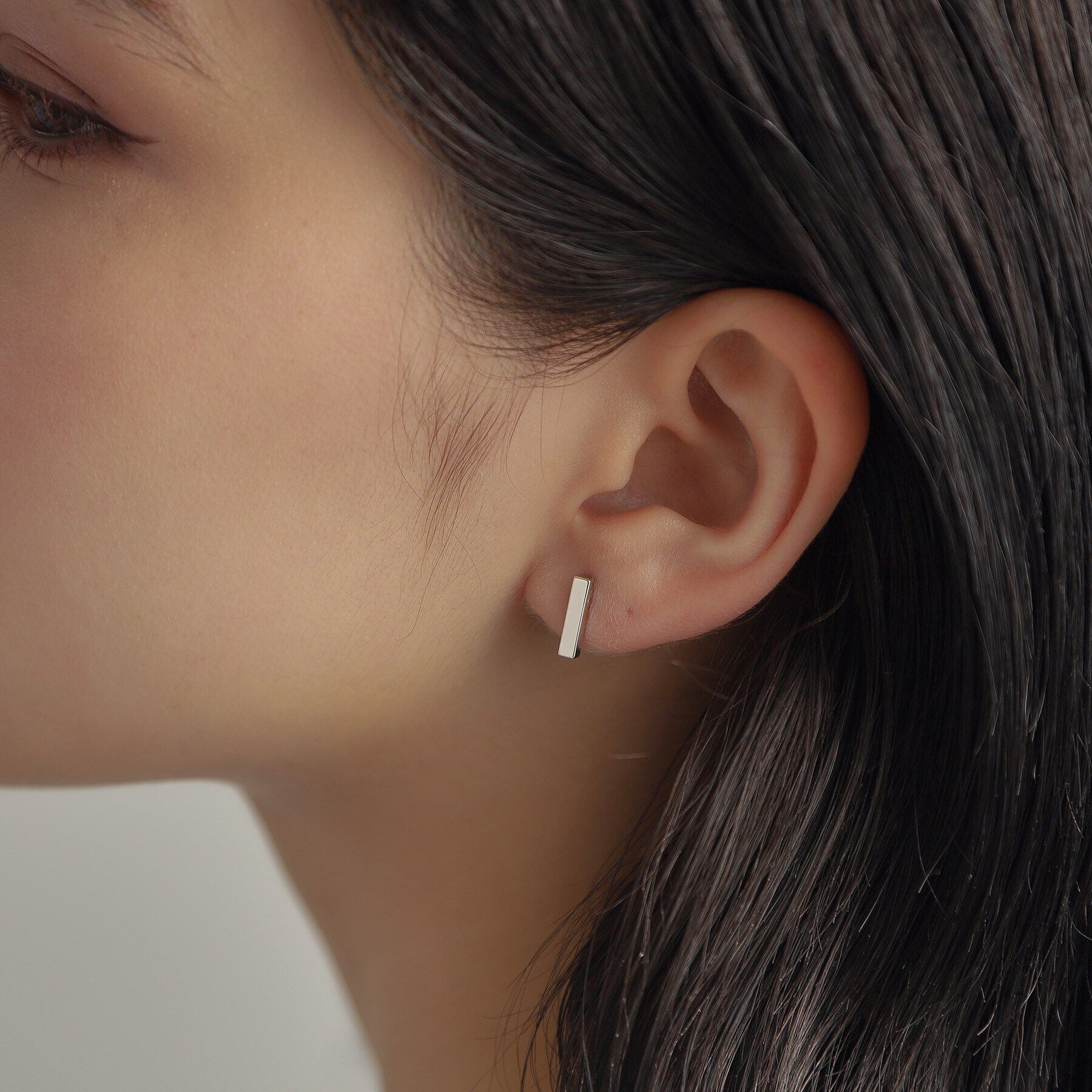 COCOSHNIK ONKITSCH「シルバー レクタングル スタッドピアス」|ピアス|