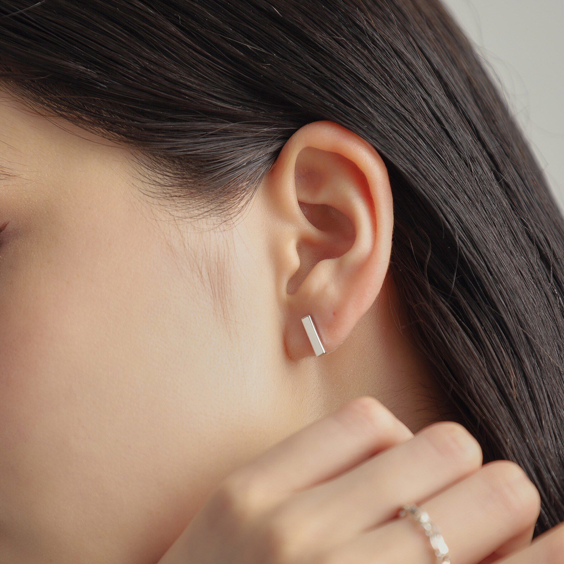 COCOSHNIK ONKITSCH「シルバー レクタングル スタッドピアス」|ピアス|