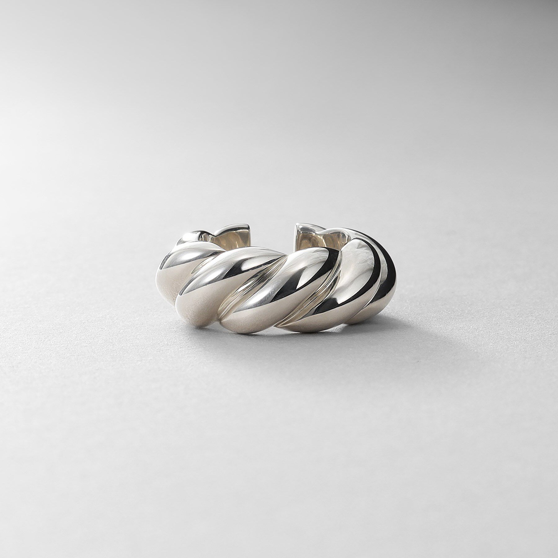 COCOSHNIK ONKITSCH「シルバー サンマルコイヤカフ」|イヤーカフ|