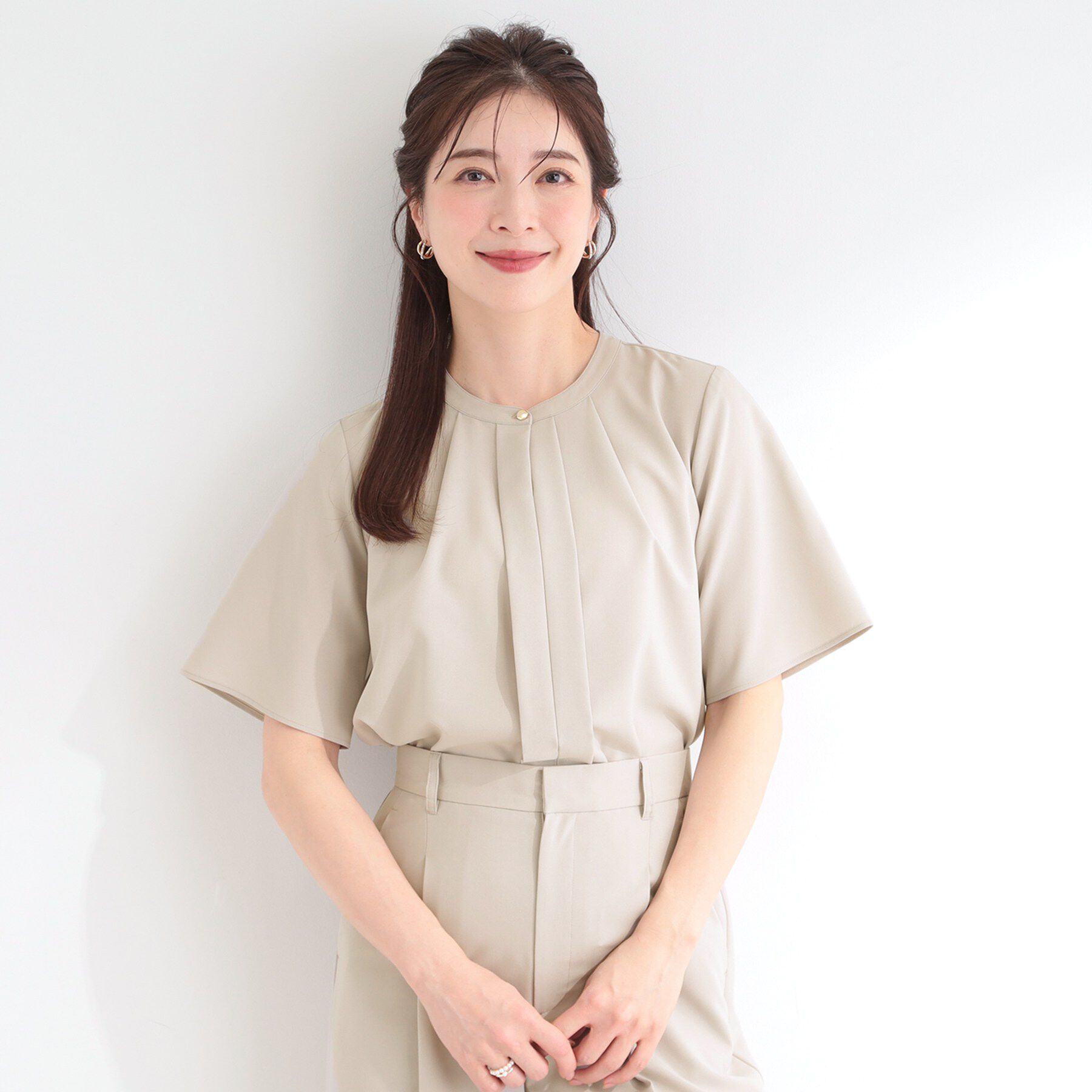 SHOO･LA･RUE「【ひんやり/吸水速乾/セットアップ可】洗濯後しわになりにくい　タックブラウス」|シャツ・ブラウス|