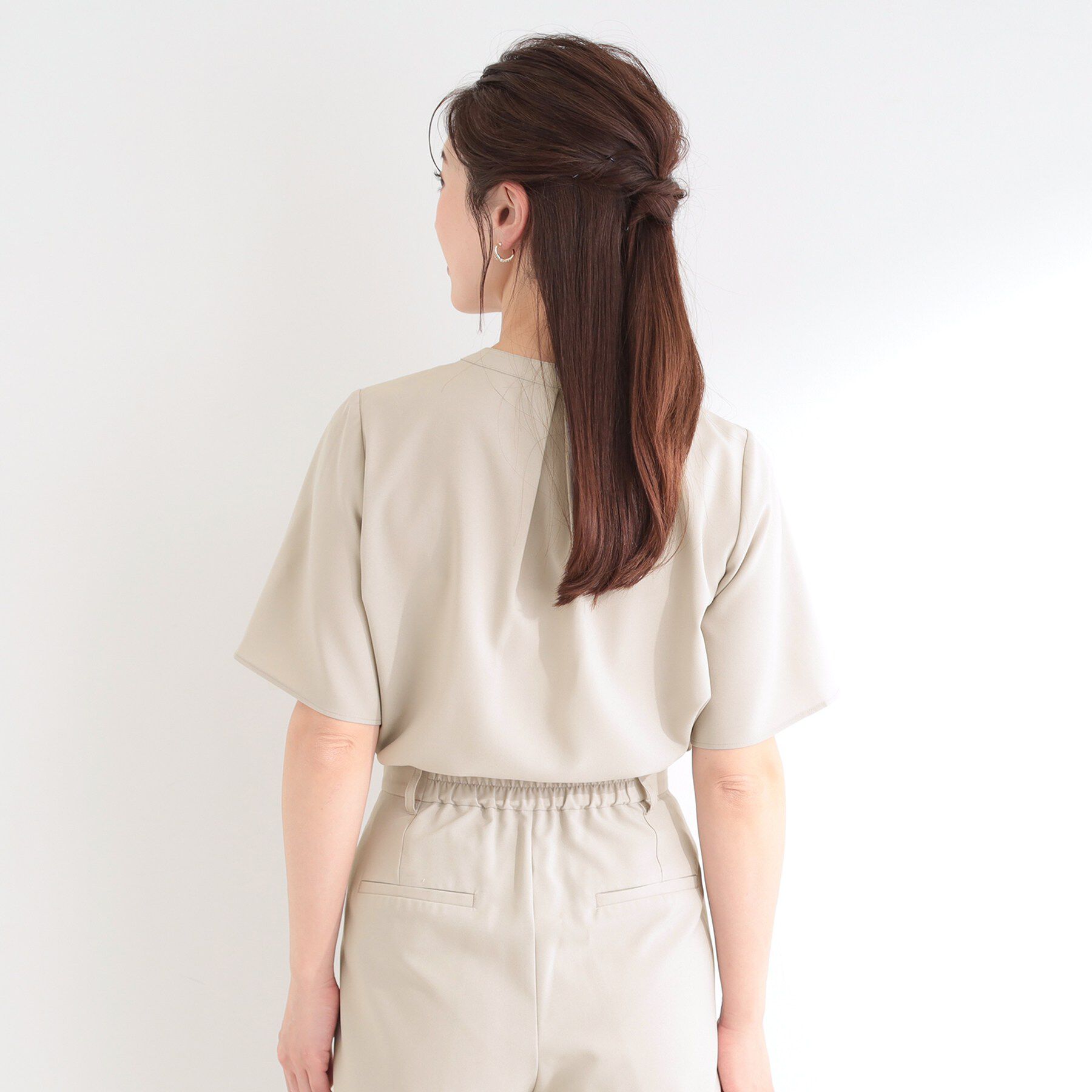 SHOO･LA･RUE「【ひんやり/吸水速乾/セットアップ可】洗濯後しわになりにくい　タックブラウス」|シャツ・ブラウス|