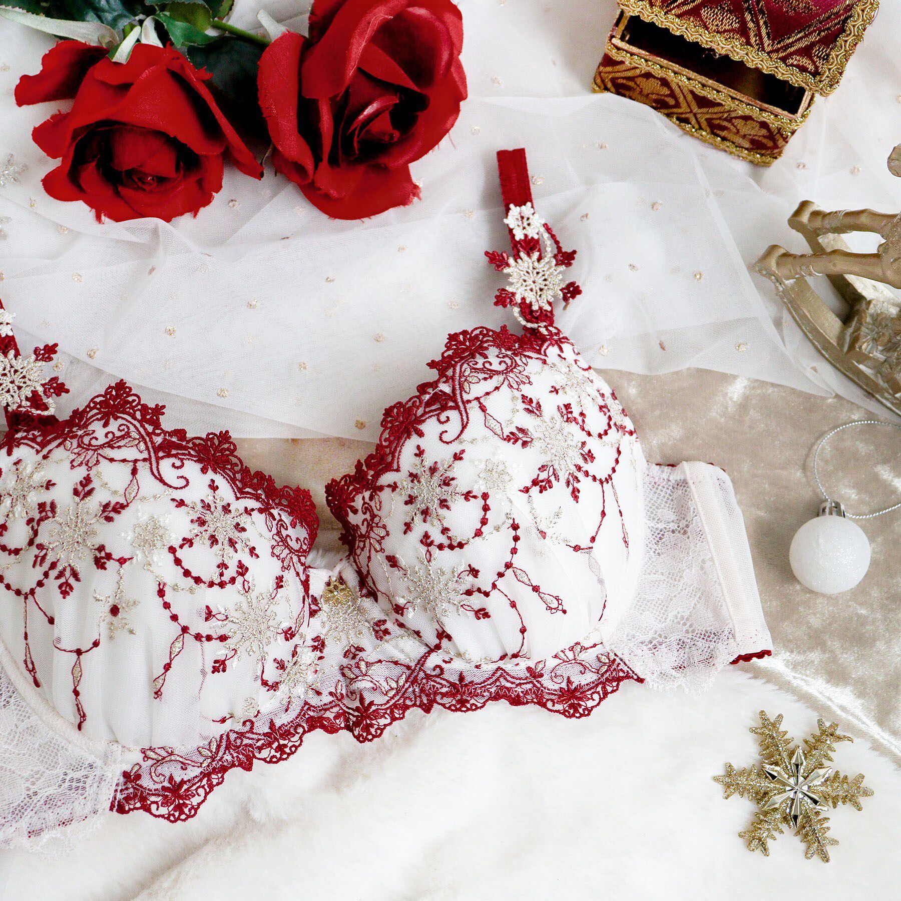 Risa Magli「グレッタ ブラジャー（B-D）＜サイドシェイプ＞」|インナー|