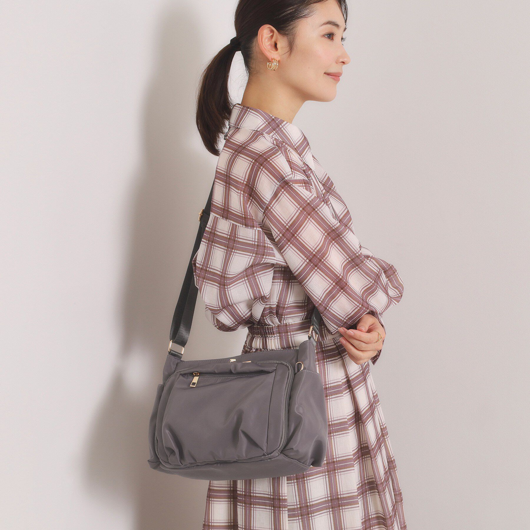 ITS&rsquo;DEMO「【10ポケット】ガバッとショルダー」|ショルダー・メッセンジャー|