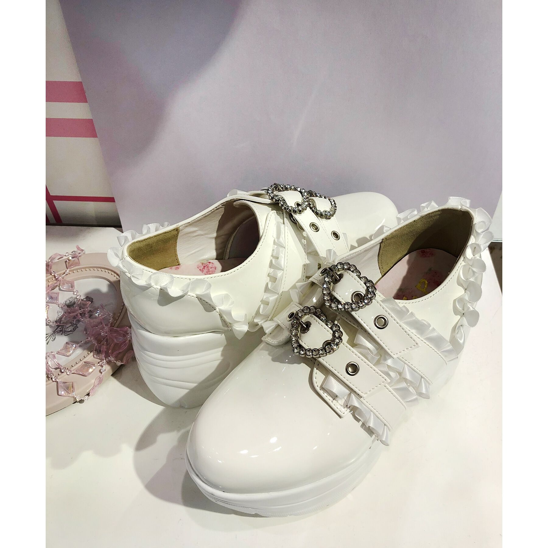 csT&P「厚底キラキラビジュー付きスニーカー」|スニーカー|