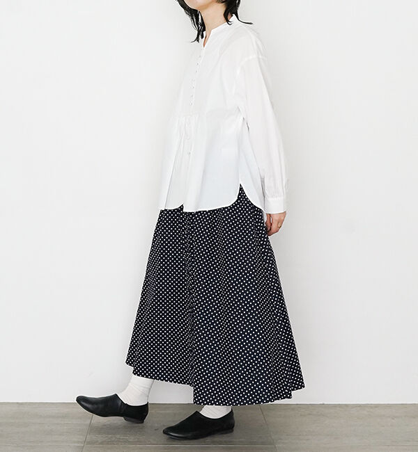 オオカミとフクロウ「フクロウと通り雨のカヌレ」|スカート|