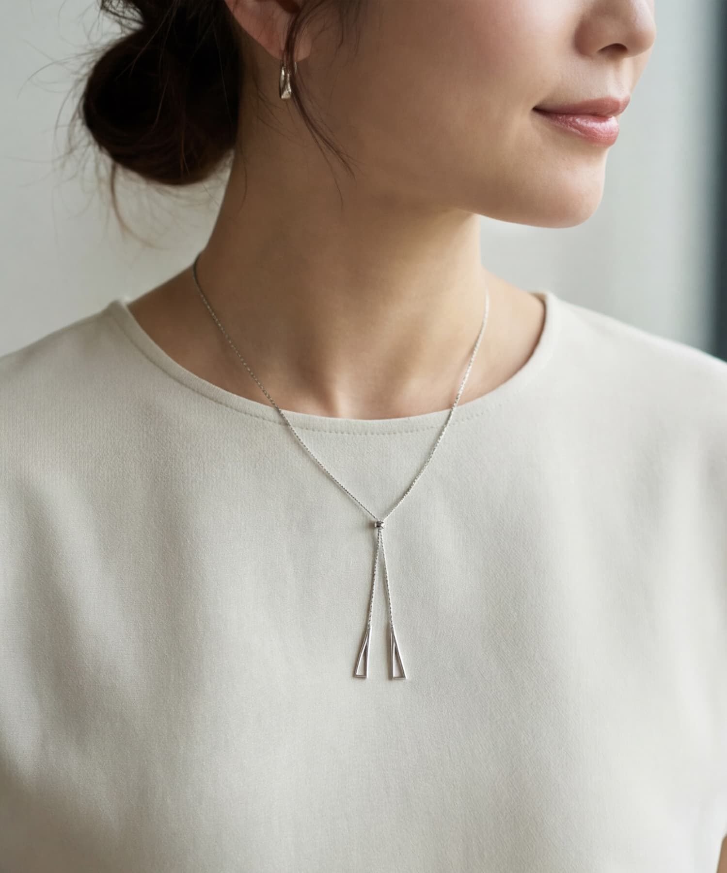 STYLE DELI「【DELI by】トライアングルドロップY字ラリエットネックレス」|ネックレス|シルバー