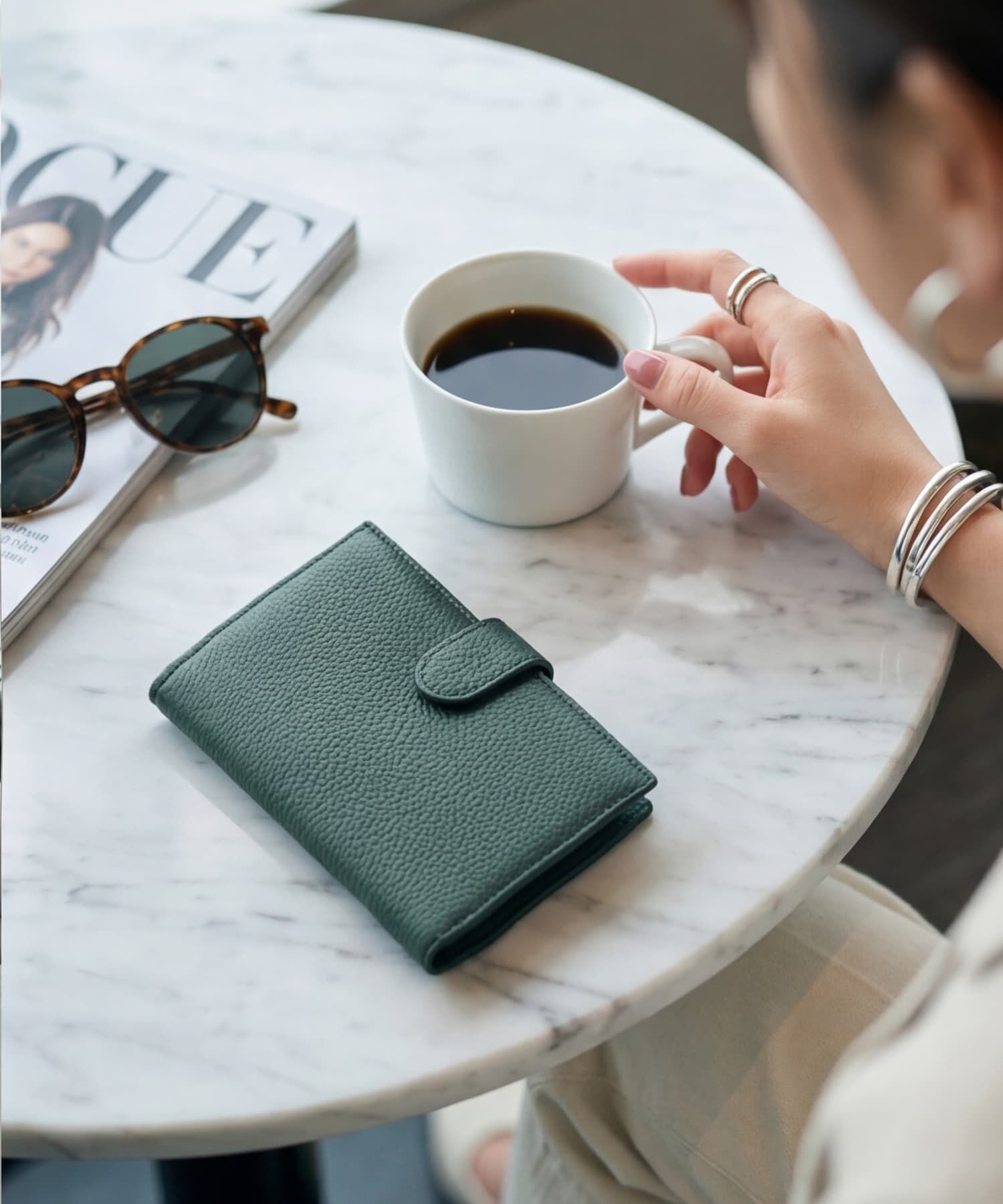 STYLE DELI「【DELI by】マルチポケットリアルレザーパスポートウォレット」|財布|