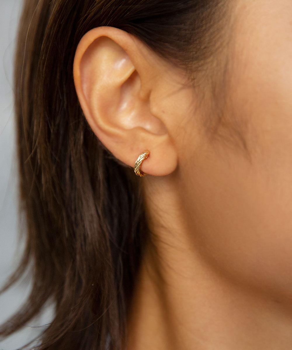 colleca la「miniループフィット・ブレイズフープイヤリング」|イヤリング|