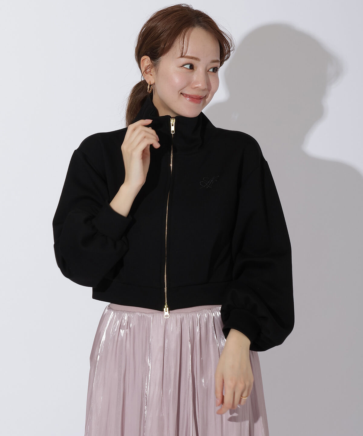 アンドクチュール「刺繍入りZIPカーデプルオーバー」|カーディガン|