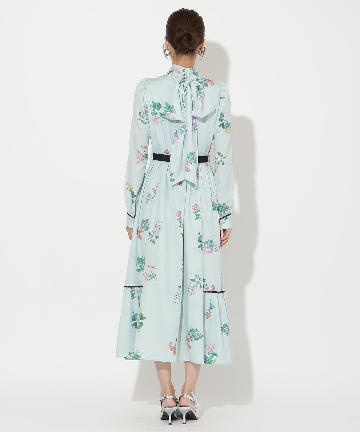 アンドクチュール「クラシックフラワーワンピース」|ワンピース|