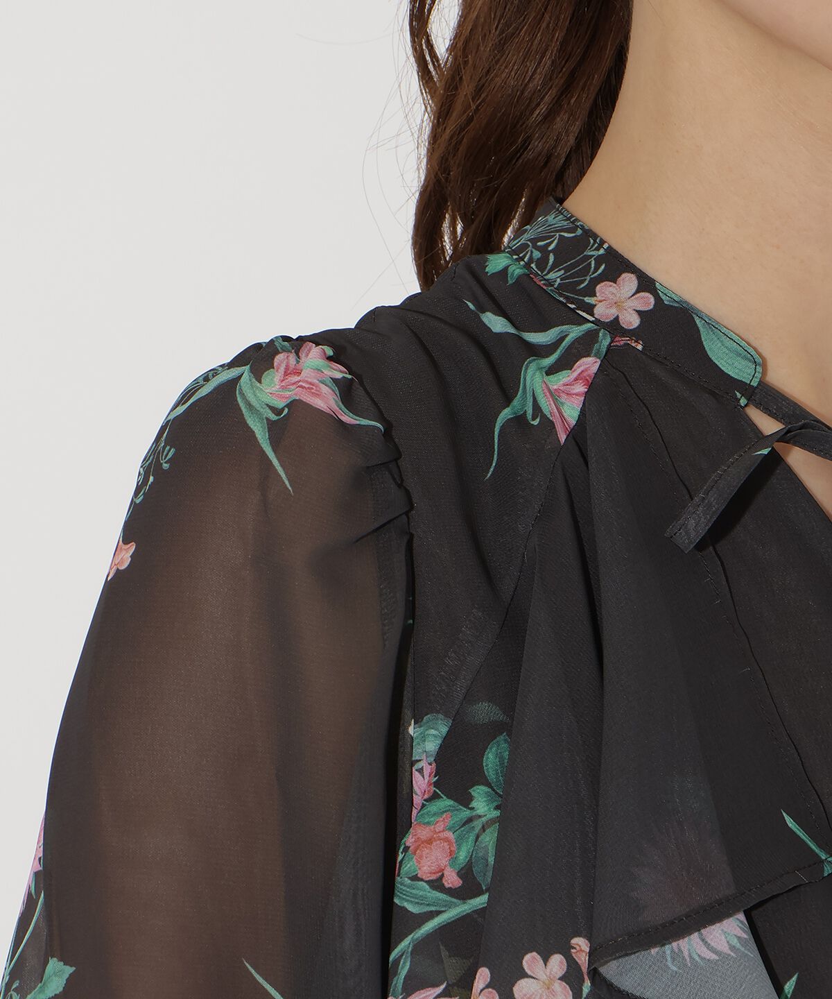 アンドクチュール「フリルケープフラワープリントワンピース」|ワンピース|