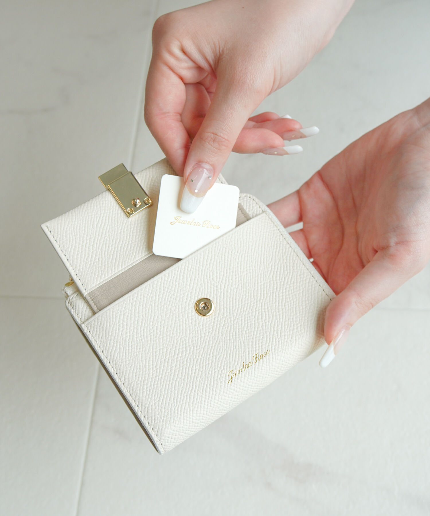 Jewelna Rose「Jewelna Rose ブリヨン・ウォレット 本革 二つ折り財布 15142」|財布|