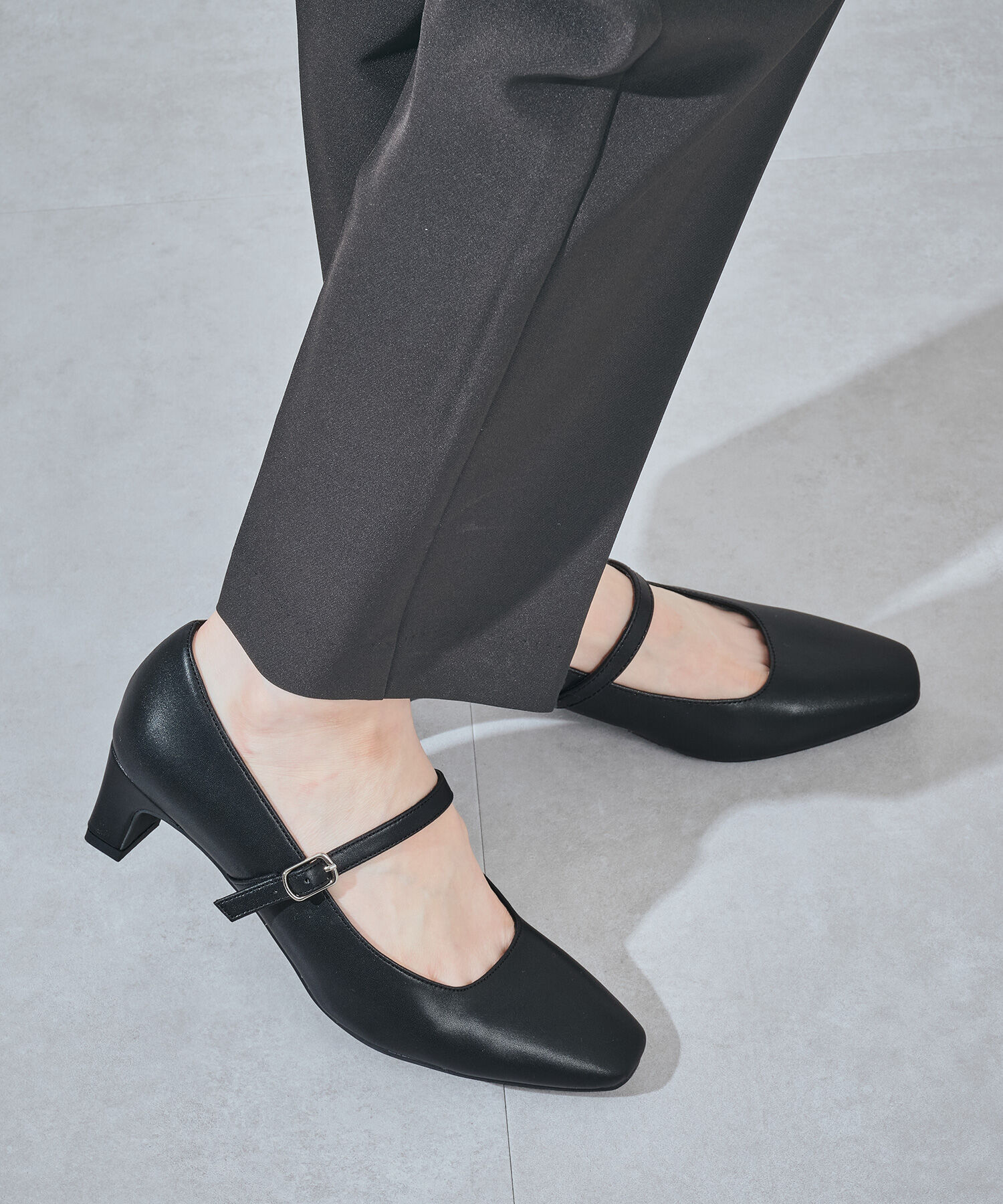 ORiental TRaffic「 スクエアトゥ ストラップ ヒール パンプス /R-3006 オフィス 就活 冠婚葬祭」|パンプス|BLACK