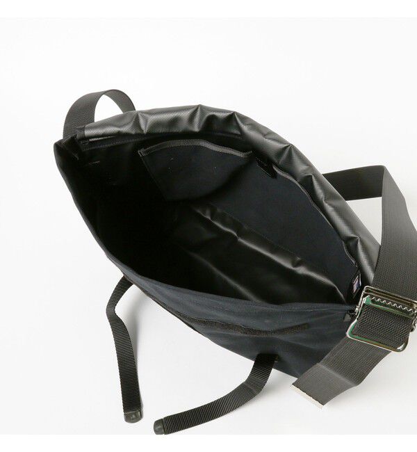 BEAMS「【別注】DEMARTINI / Messenger Bag MEDIUM」|リュック|