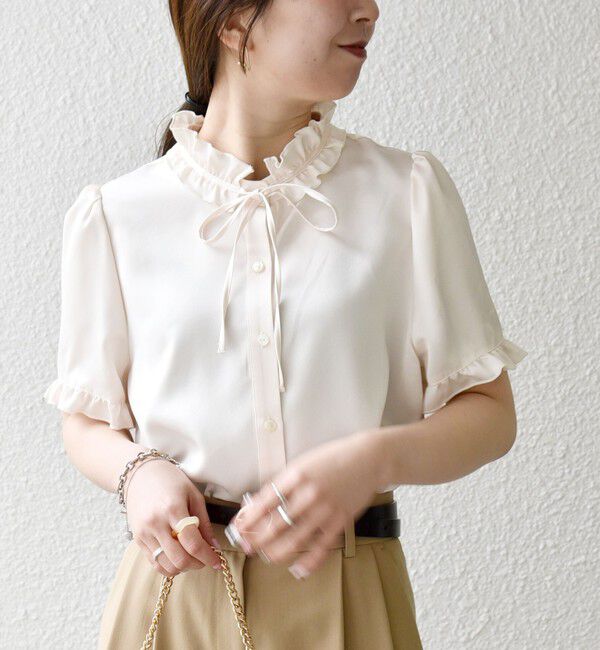 SHIPS any「《予約》SHIPS any:〈洗濯機可能〉サテン フリル カラー リボン ショートスリーブ シャツ ブラウス」|シャツ・ブラウス|