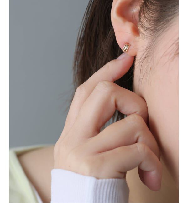 Lilas by Spick&Span「《WEB限定》クロスラインピアス K10（両耳）」|ピアス|