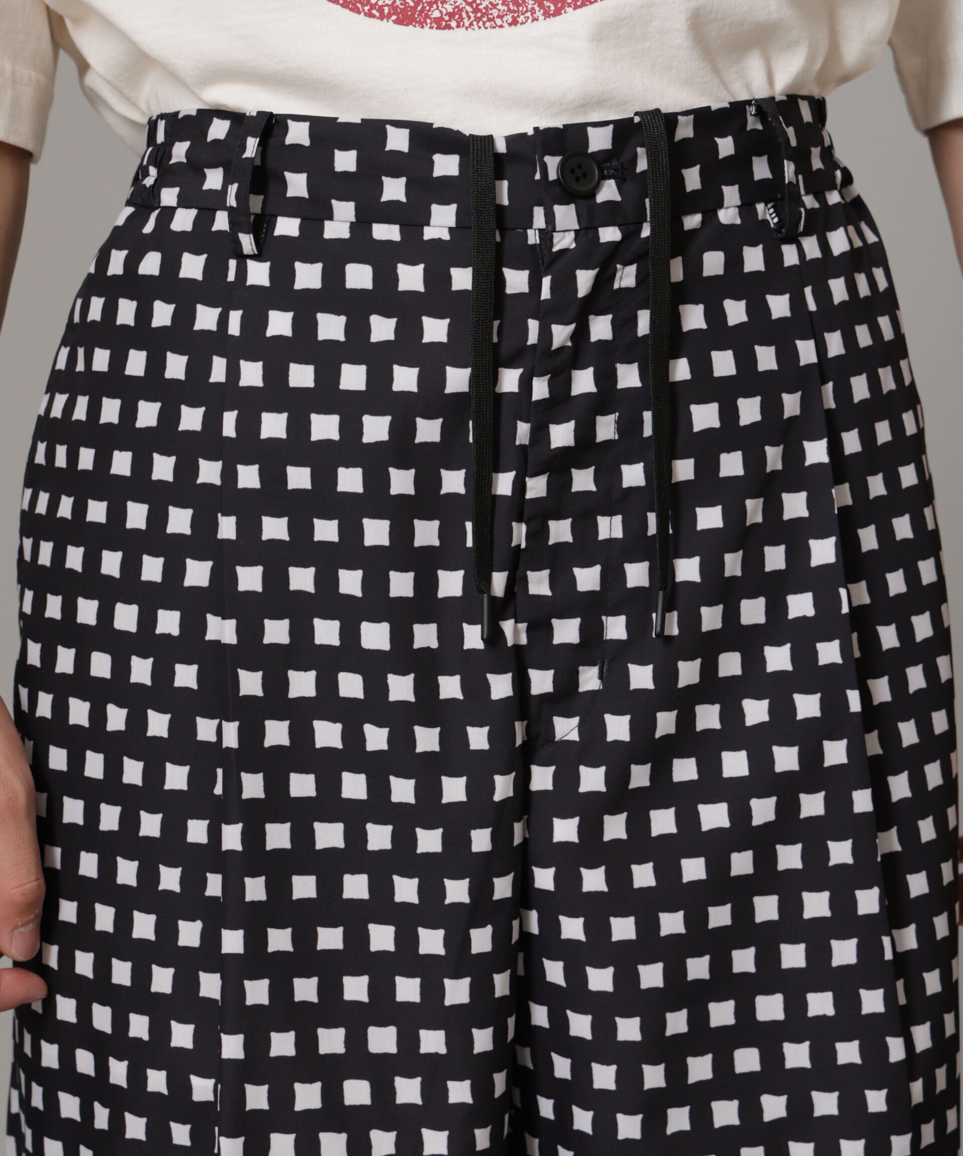 nano･universe「オリジナルパターンイージーパンツ」|チノ|