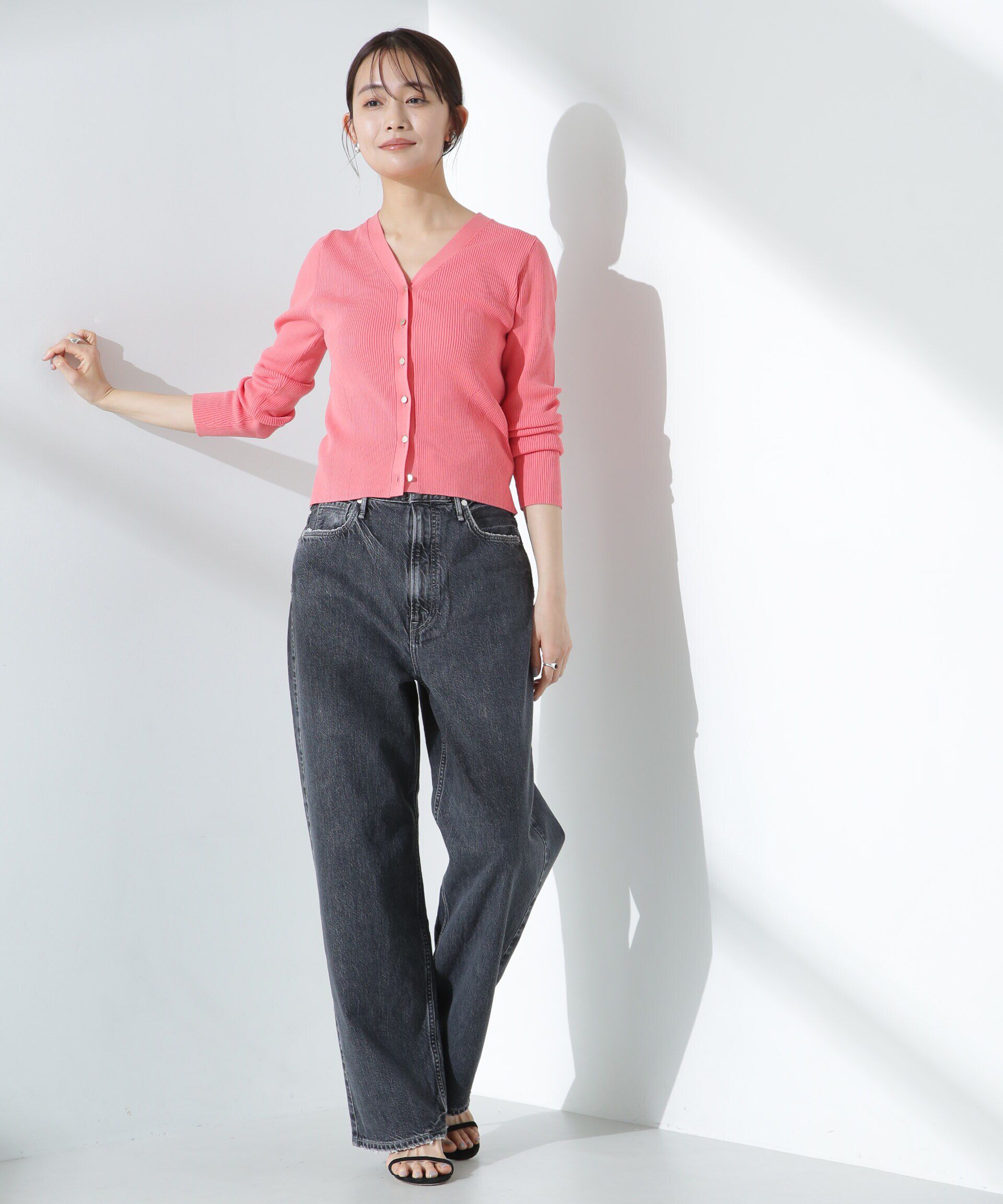 nano･universe「ウォッシャブルハイツイストVネックリブカーディガン」|ニット・セーター|