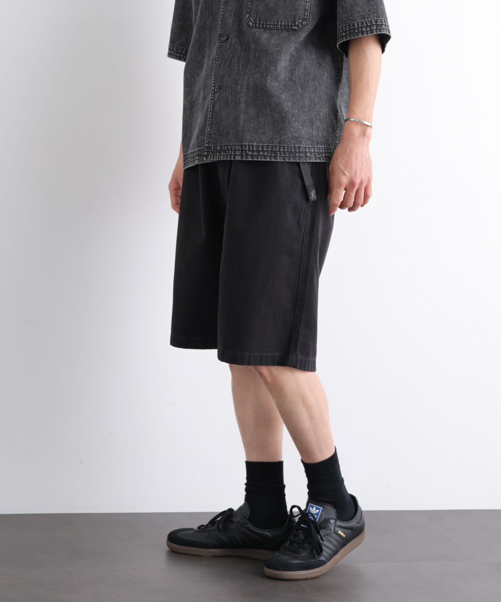 nano･universe「Gramicci/別注 Archive Big Shorts」|チノ|ブラック