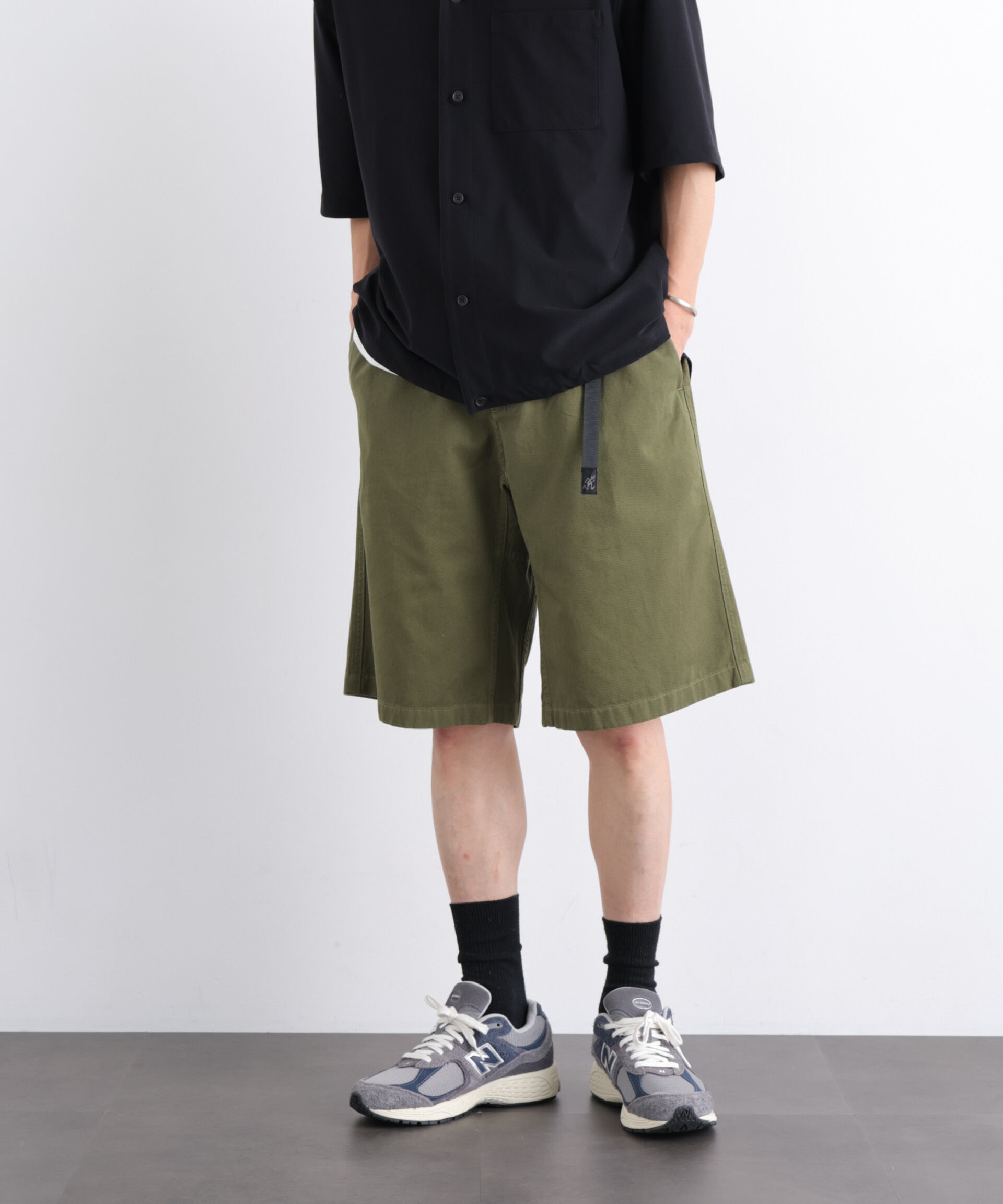 nano･universe「Gramicci/別注 Archive Big Shorts」|チノ|カーキ