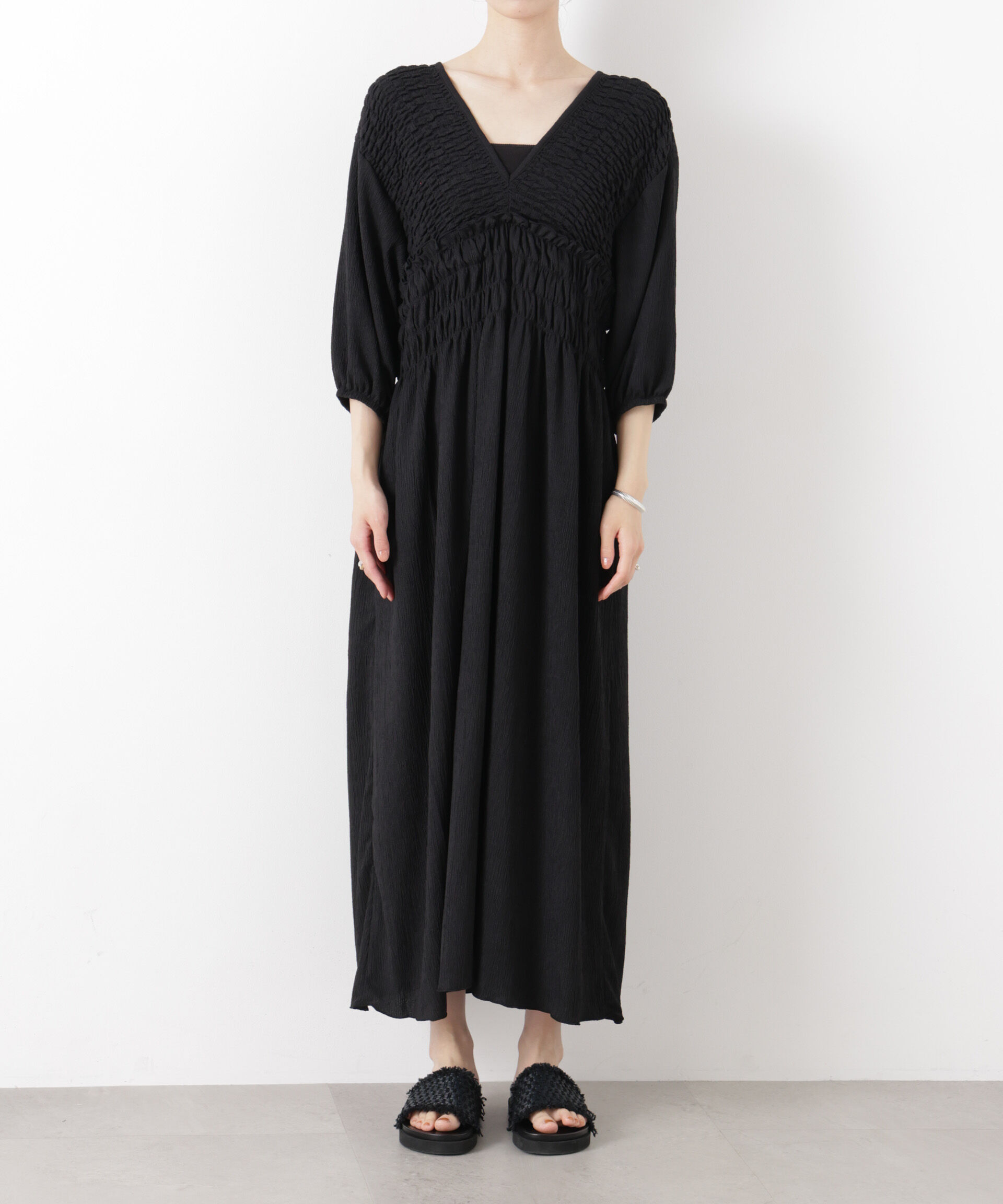 nano･universe「楊柳Vネックシャーリングワンピース」|ワンピース|