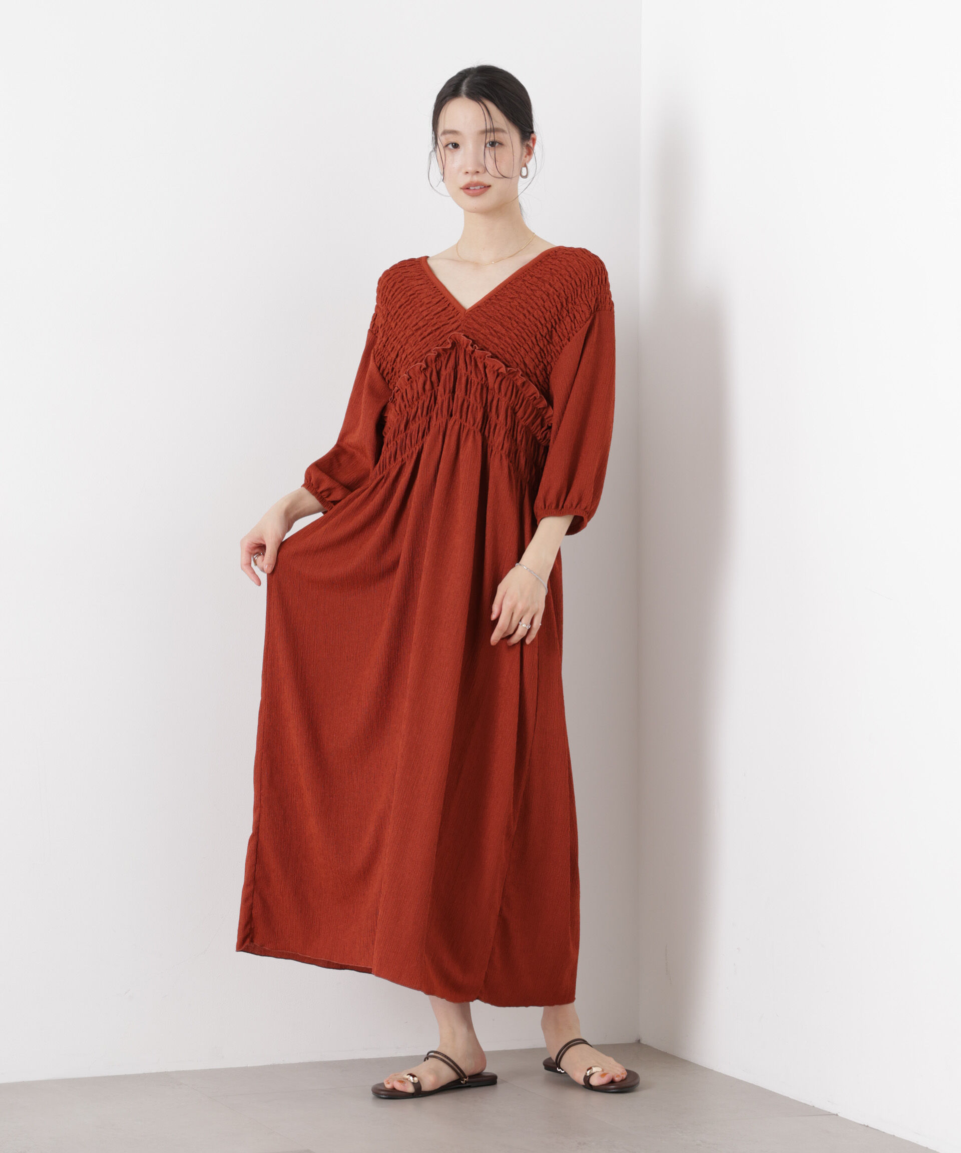 nano･universe「楊柳Vネックシャーリングワンピース」|ワンピース|