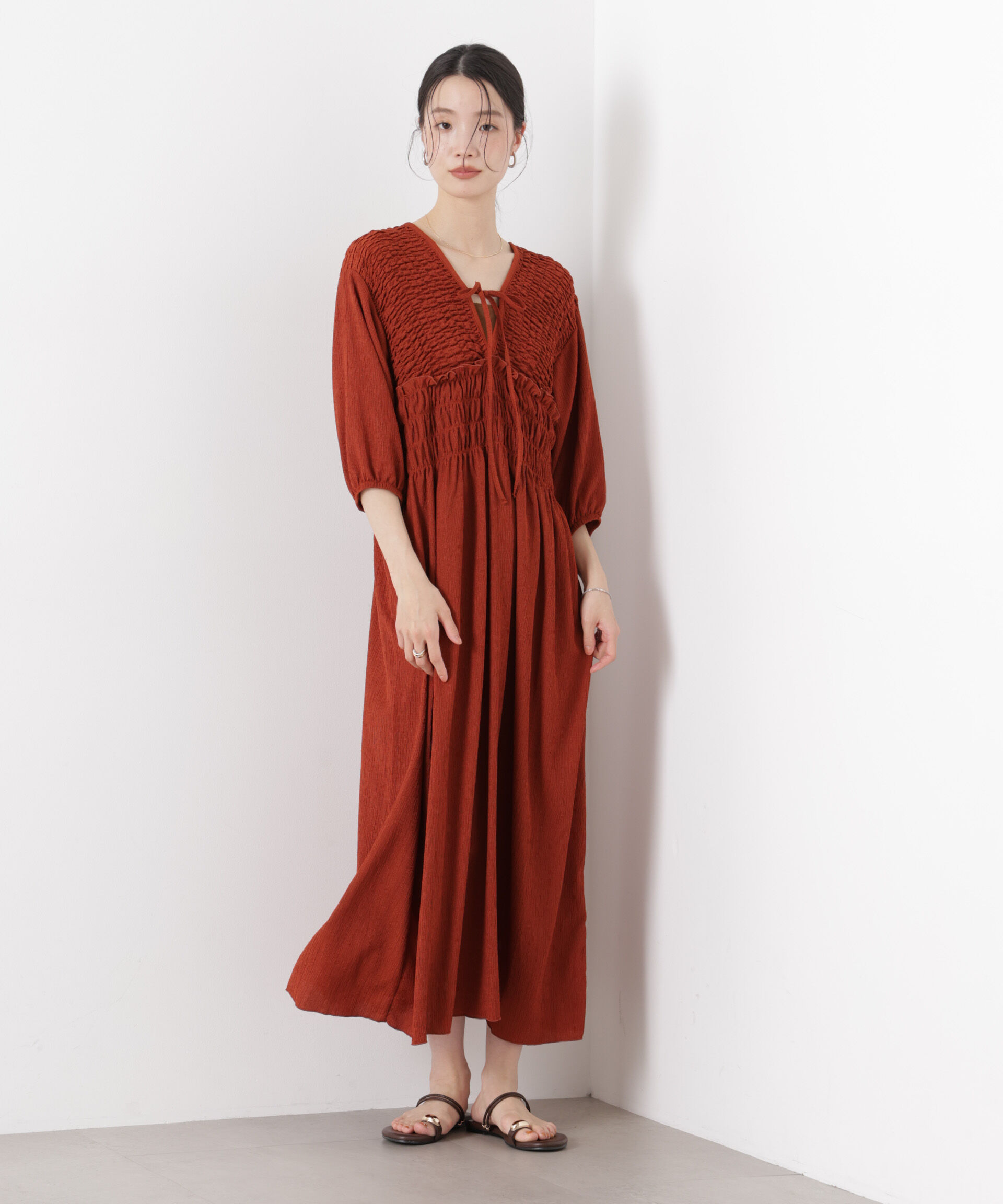 nano･universe「楊柳Vネックシャーリングワンピース」|ワンピース|