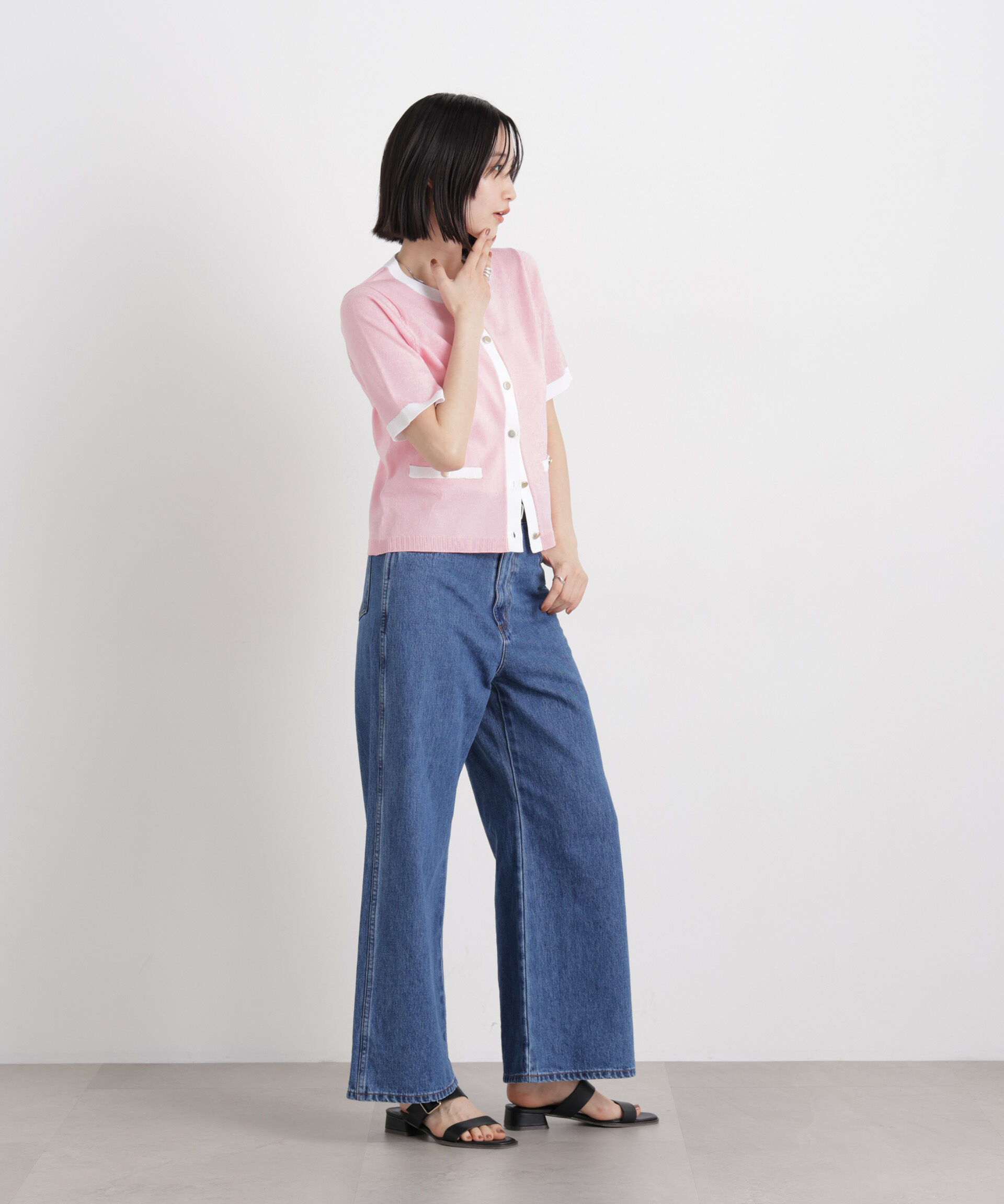 nano･universe「バイカラー金ボタンクルーネック半袖ニットカーディガン」|ニット・セーター|