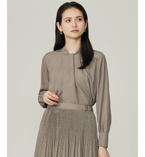 自由区「【人気素材・新色追加・カタログ掲載・セットアップ対応】ライトサテン ブラウス」|シャツ・ブラウス|ｶｰｷ&times;ｵﾌ(