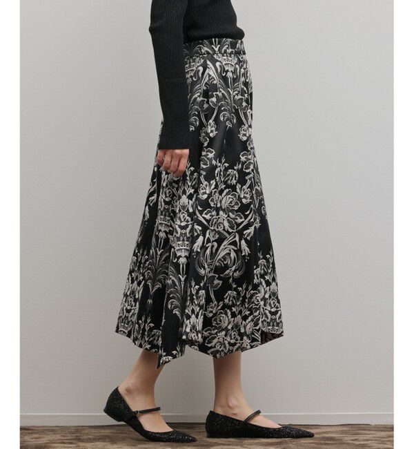 GRACE CONTINENTAL「オーナメントジャガードハンカチヘムスカート」|スカート|