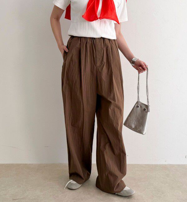 fredy emue「コットンナイロンタックギャザーパンツ」|チノ|