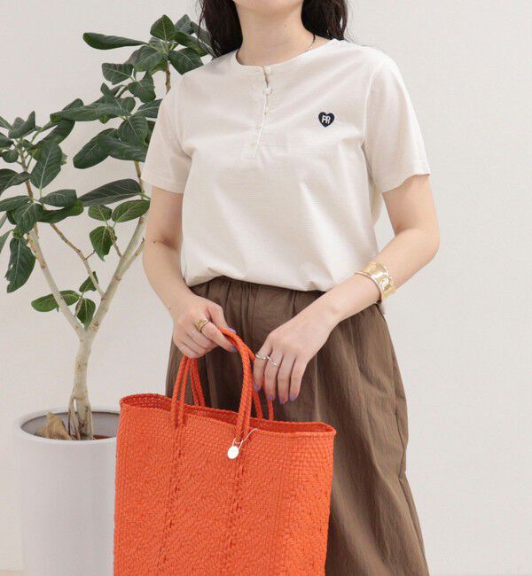 fredy emue「【昨年大人気！待望の再登場】ハートFR刺しゅうヘンリーネックTシャツ」|Tシャツ・カットソー|