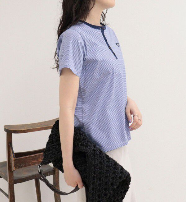 fredy emue「【昨年大人気！待望の再登場】ハートFR刺しゅうヘンリーネックTシャツ」|Tシャツ・カットソー|