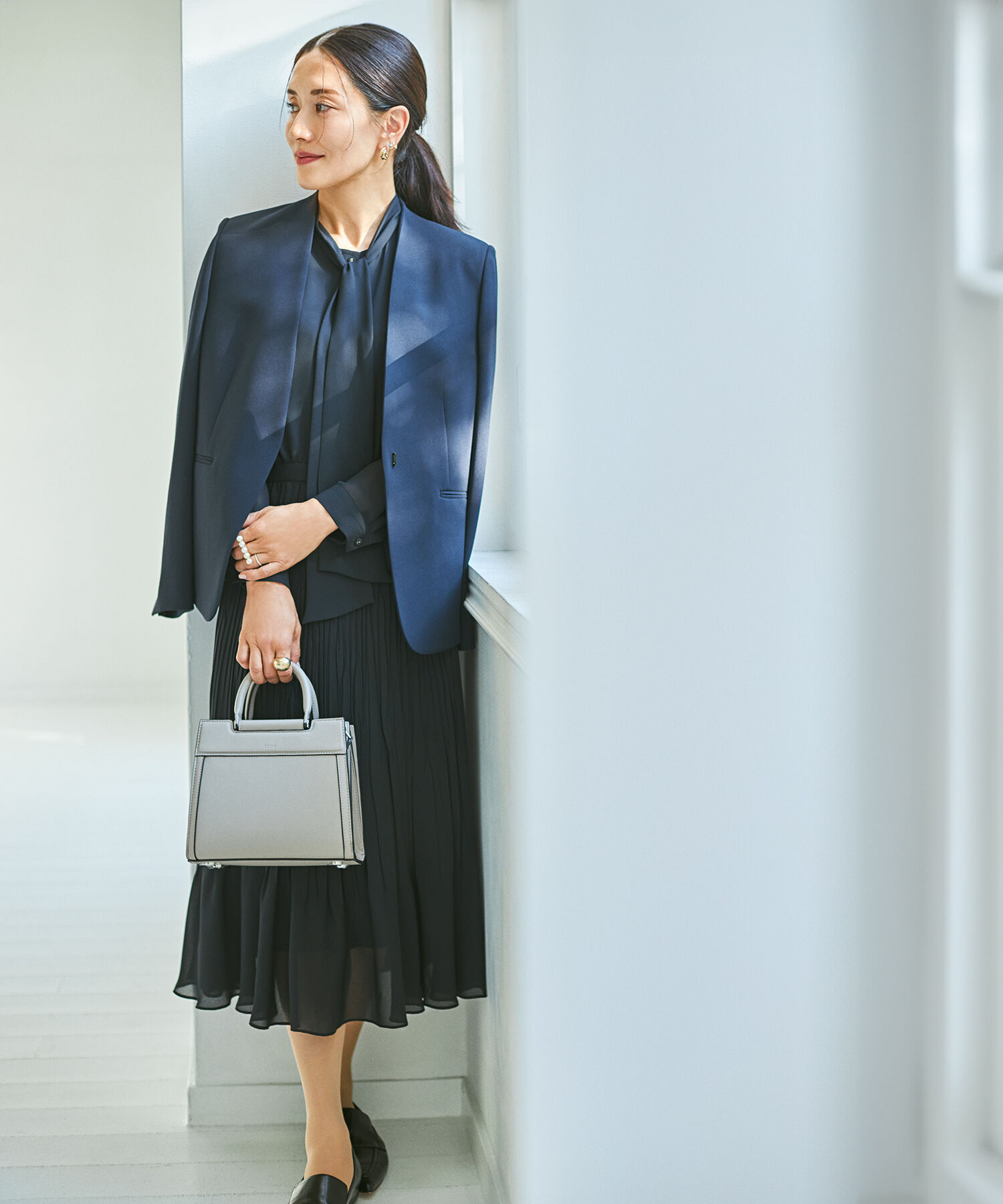 ROPE「トリアセテートダブルクロスVネックジャケット【セレモニー/通勤対応】【洗える】」|ノーカラージャケット|