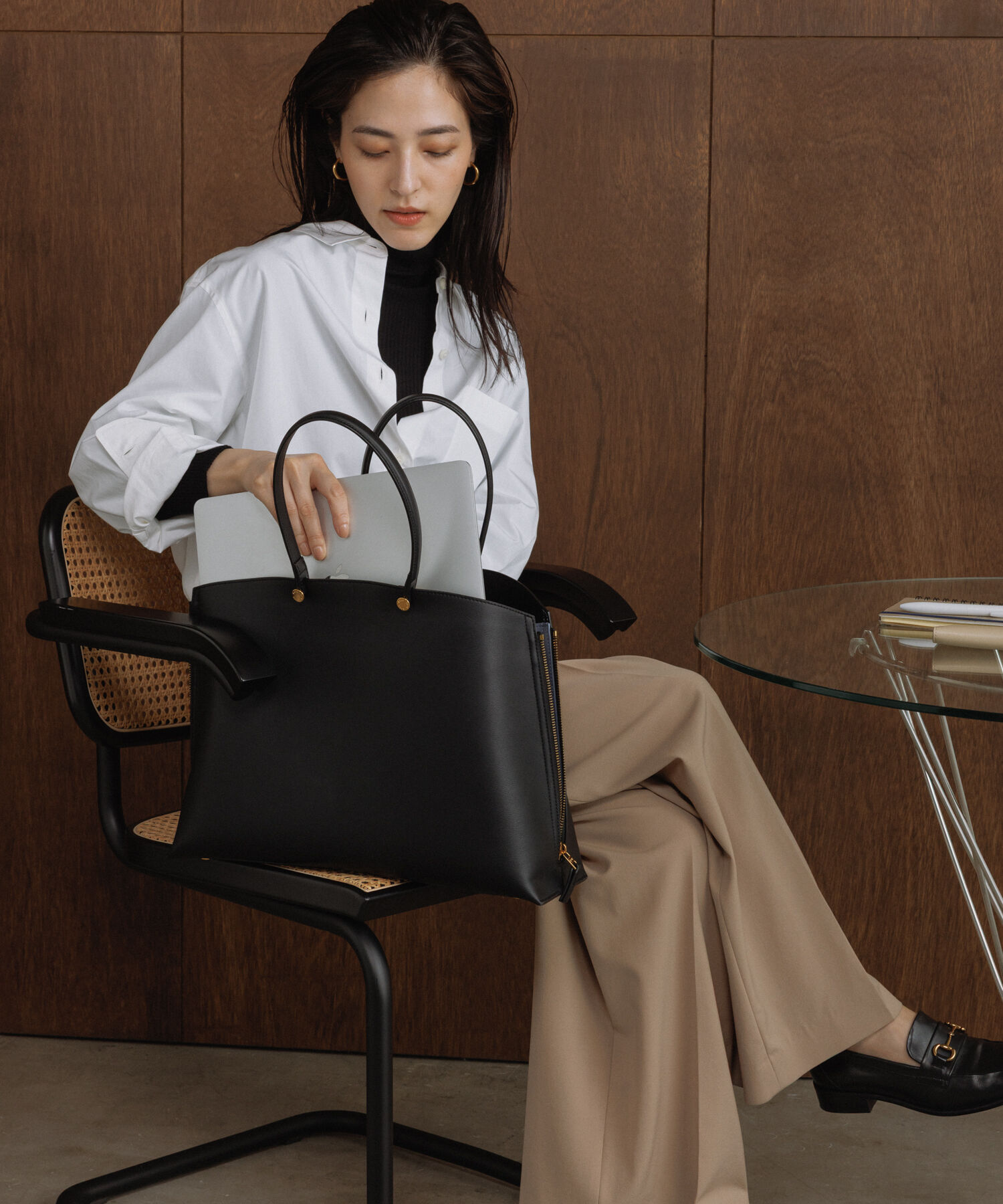 ROPE「【E'POR】Y BAG Medium+【WEB限定/一部店舗限定】【通勤】【A4/PC対応】【25AW】」|ショルダー・メッセンジャー|