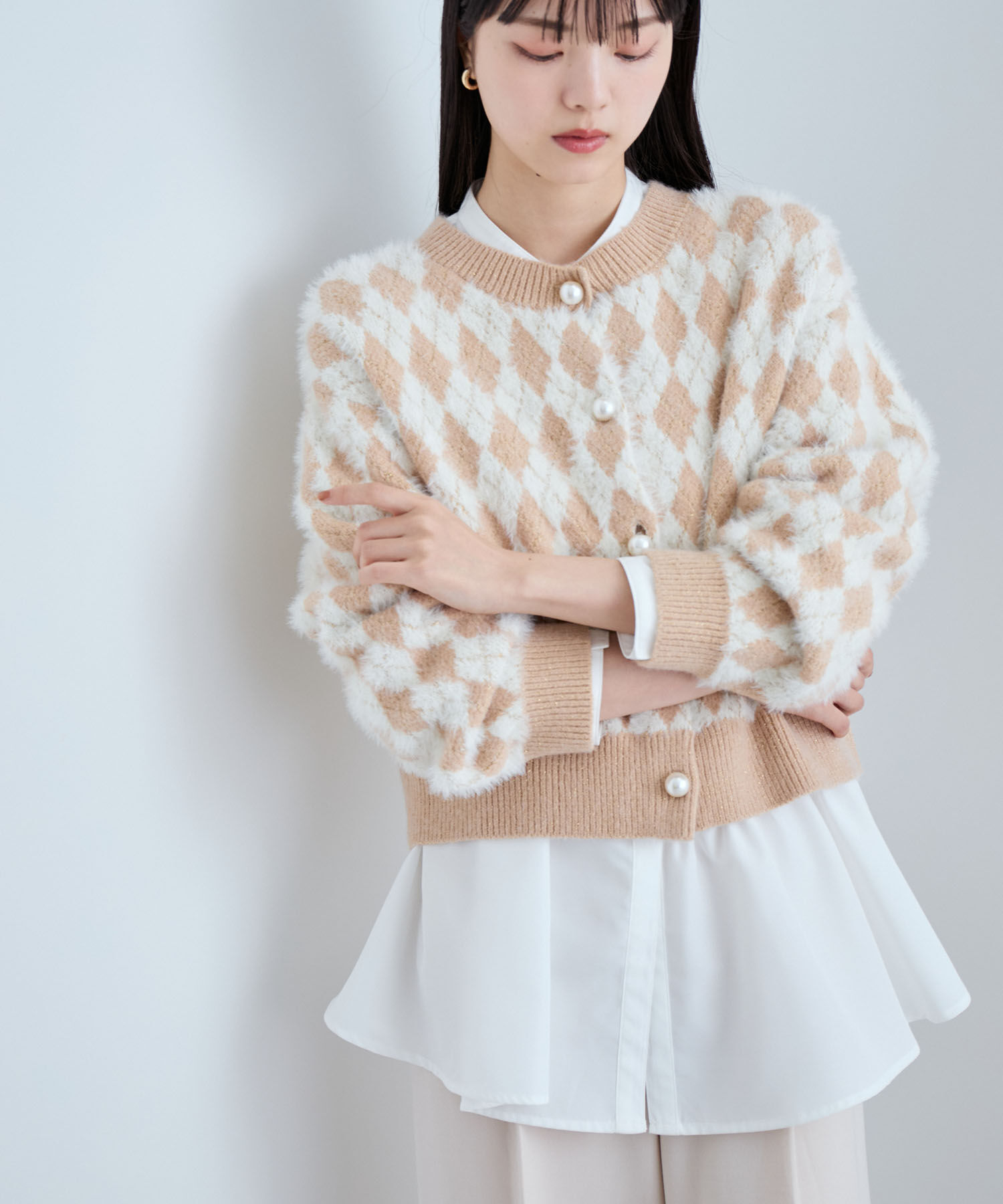 VIS「ミニアーガイル柄ビックパールボタンカーディガン」|カーディガン|