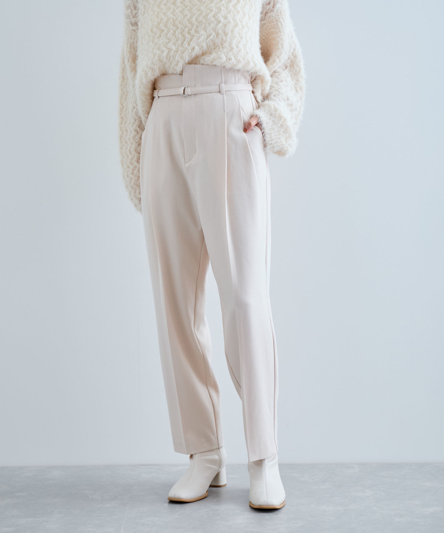 VIS「【美warm】ストレッチベルト付きハイウエストテーパードパンツ【アンチピリング/防シワ/洗える】」|チノ|