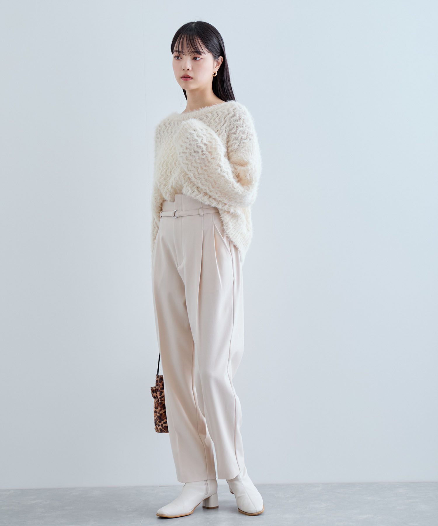 VIS「【美warm】ストレッチベルト付きハイウエストテーパードパンツ【アンチピリング/防シワ/洗える】」|チノ|