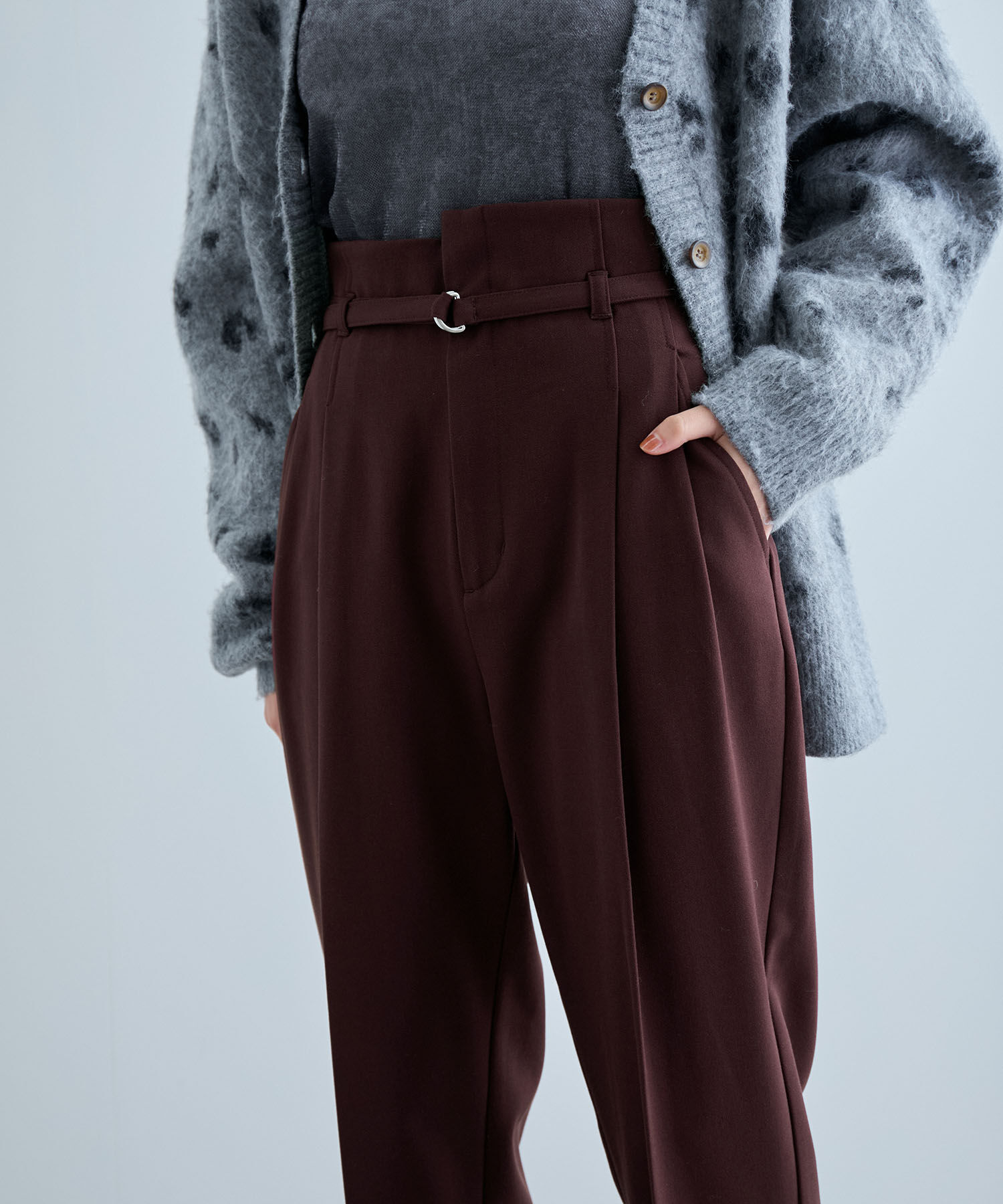 VIS「【美warm】ストレッチベルト付きハイウエストテーパードパンツ【アンチピリング/防シワ/洗える】」|チノ|