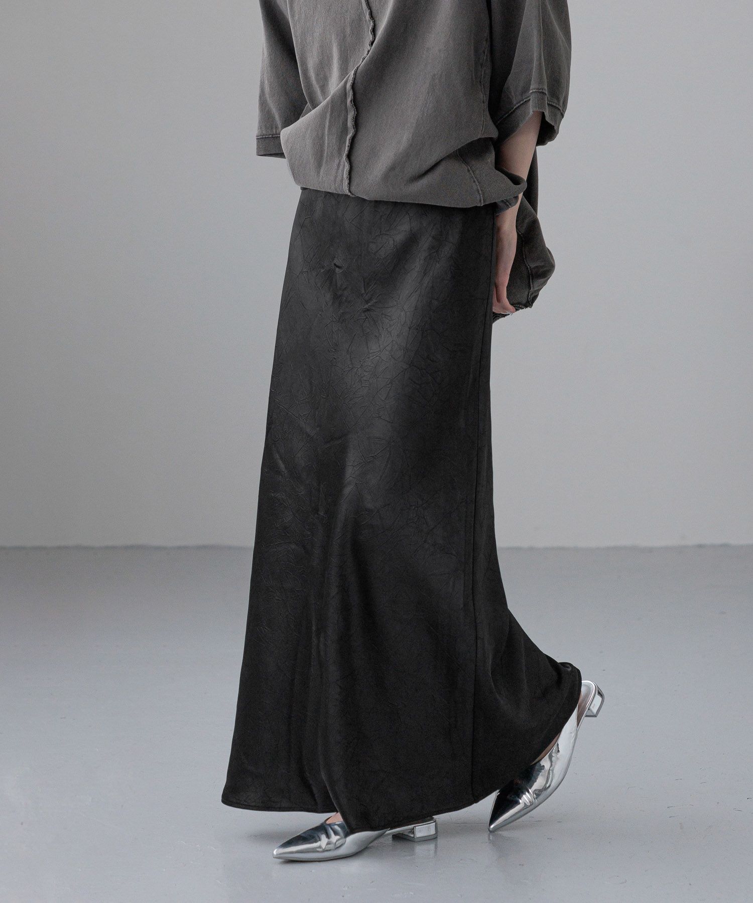 LOWRYS FARM「ストレッチサテンスカート」|スカート|