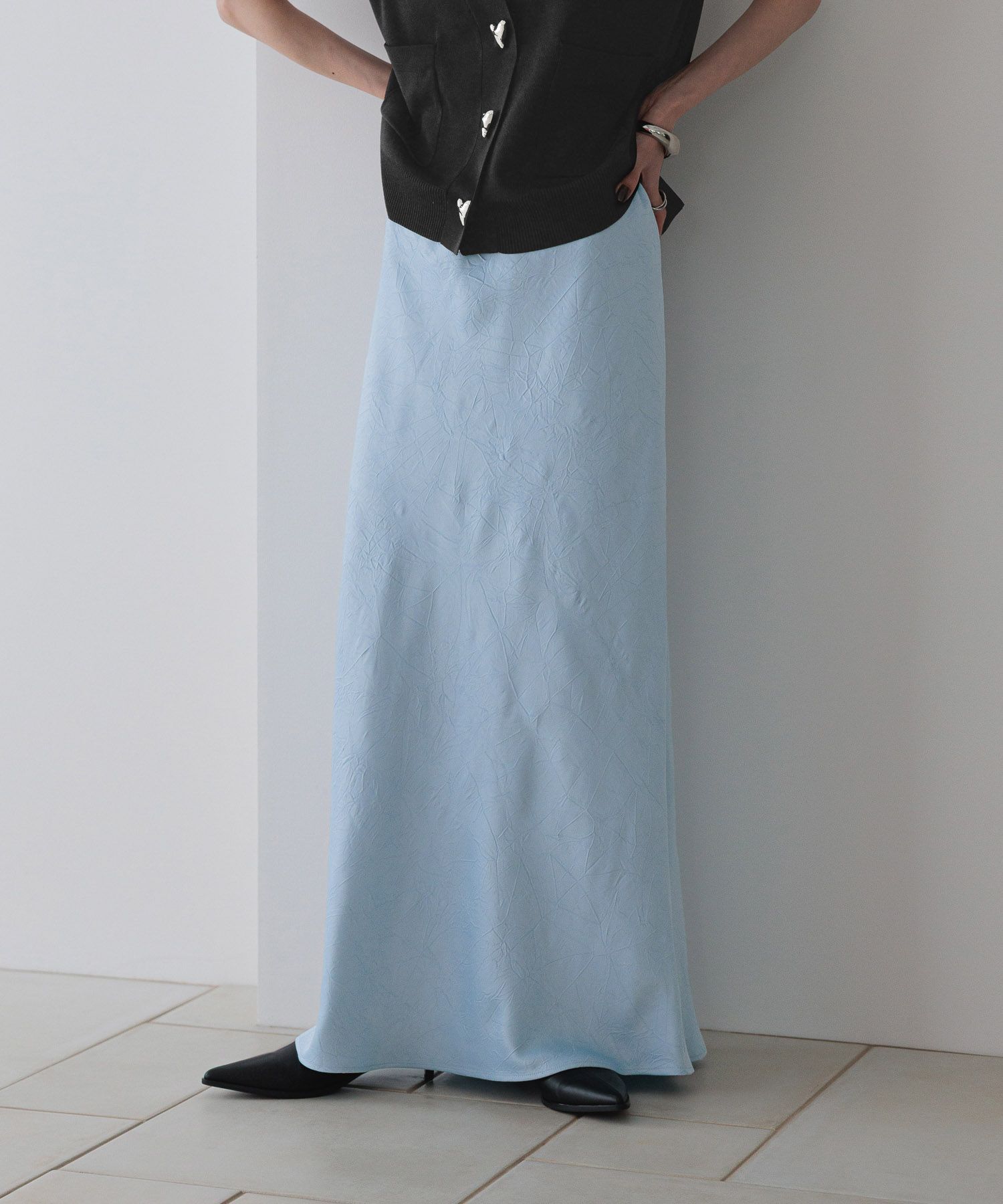 LOWRYS FARM「ストレッチサテンスカート」|スカート|BLU2