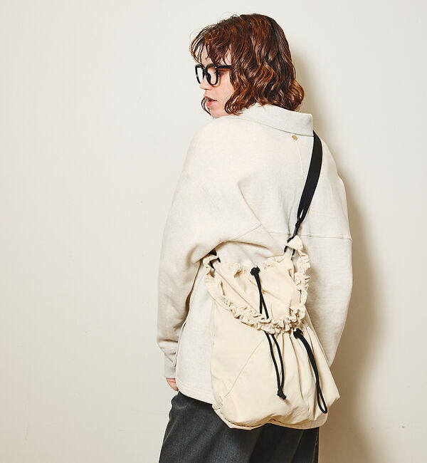 LOWELL things「●SOEUR/フリルハンドルショルダーバッグ」|ショルダー・メッセンジャー|クリーム