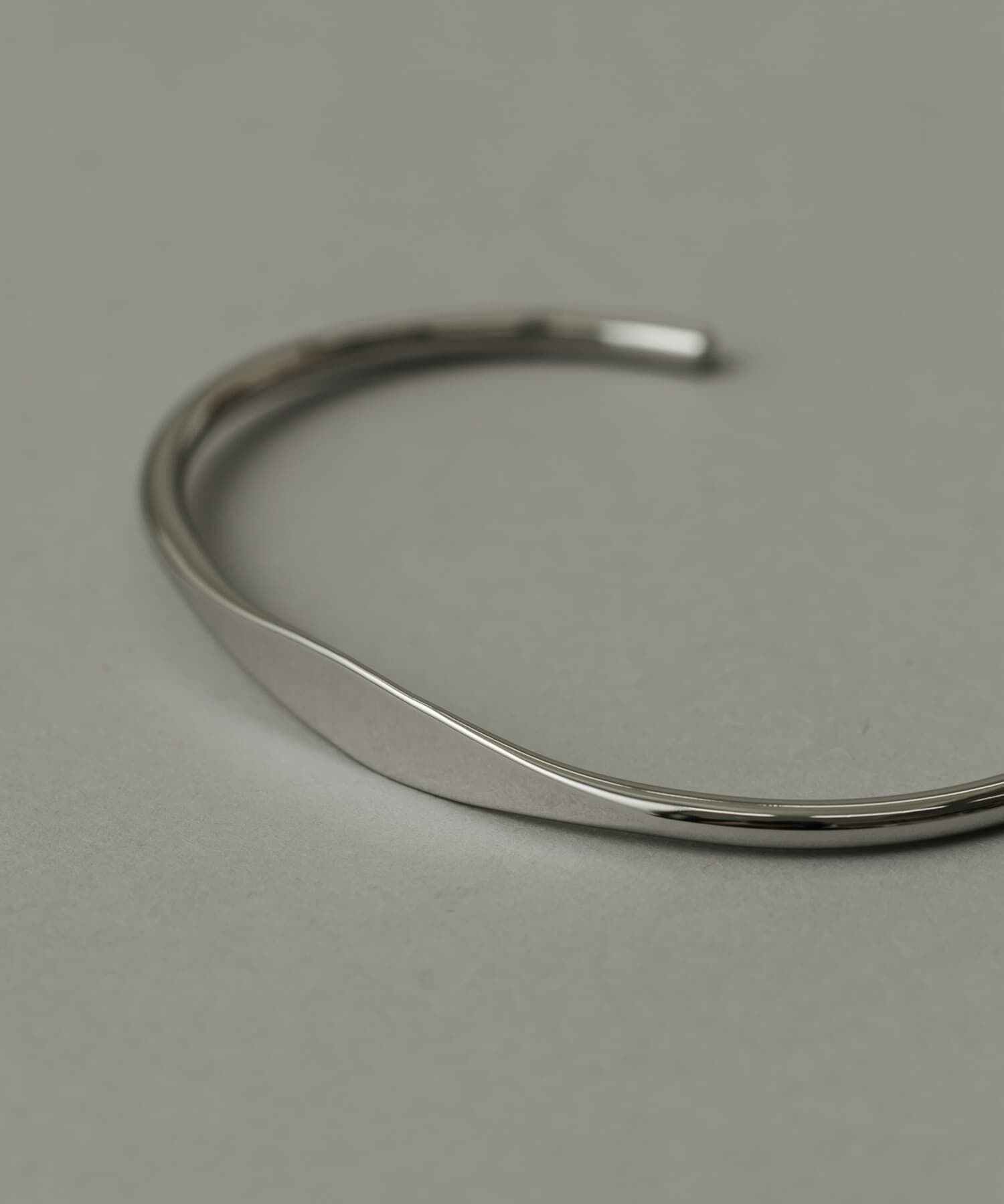 SMELLY「ステンレスプレーンバングル」|ブレスレット・バングル|