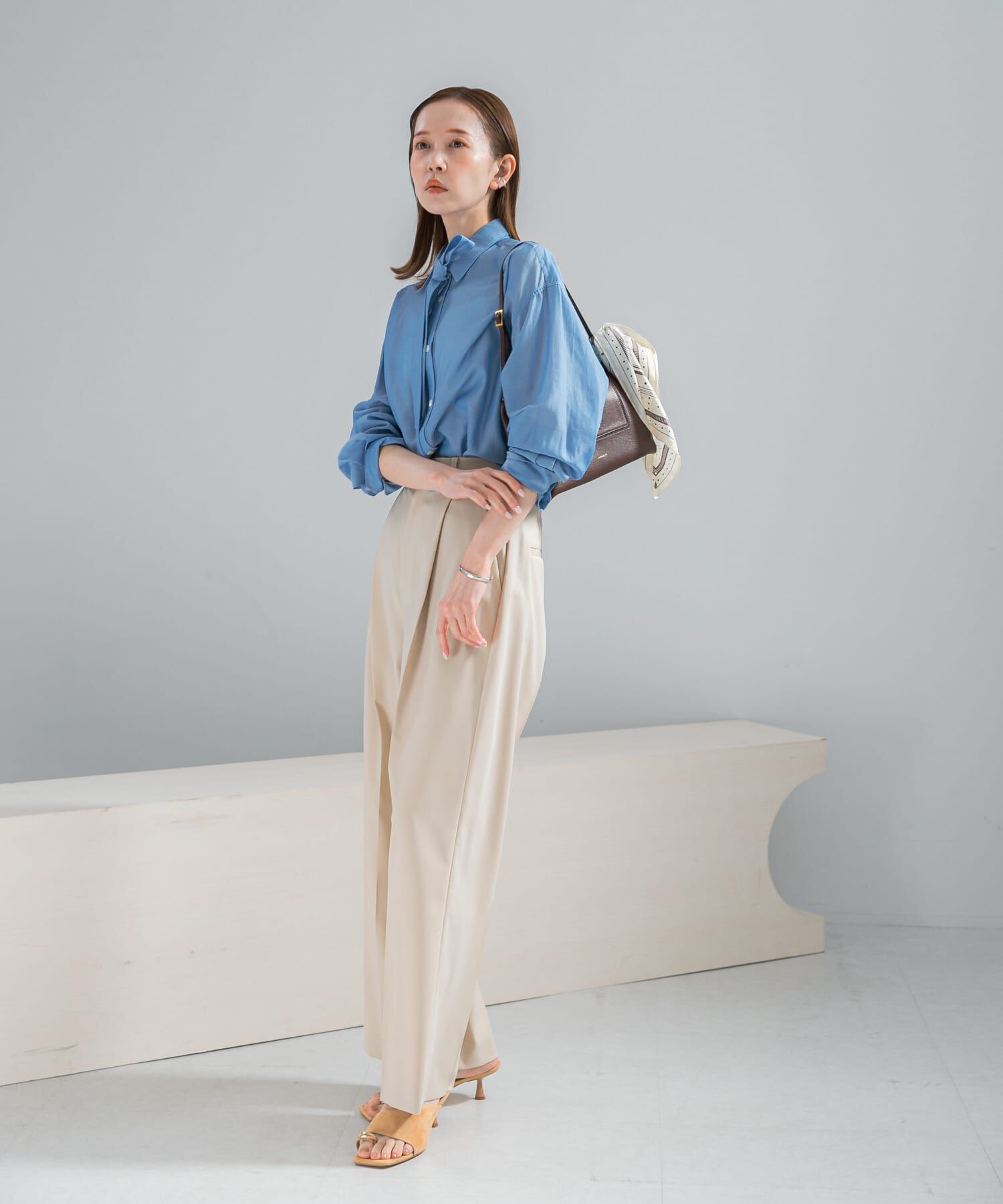 URBAN RESEARCH ROSSO「タイ付デニムライクシアーシャツ」|シャツ・ブラウス|