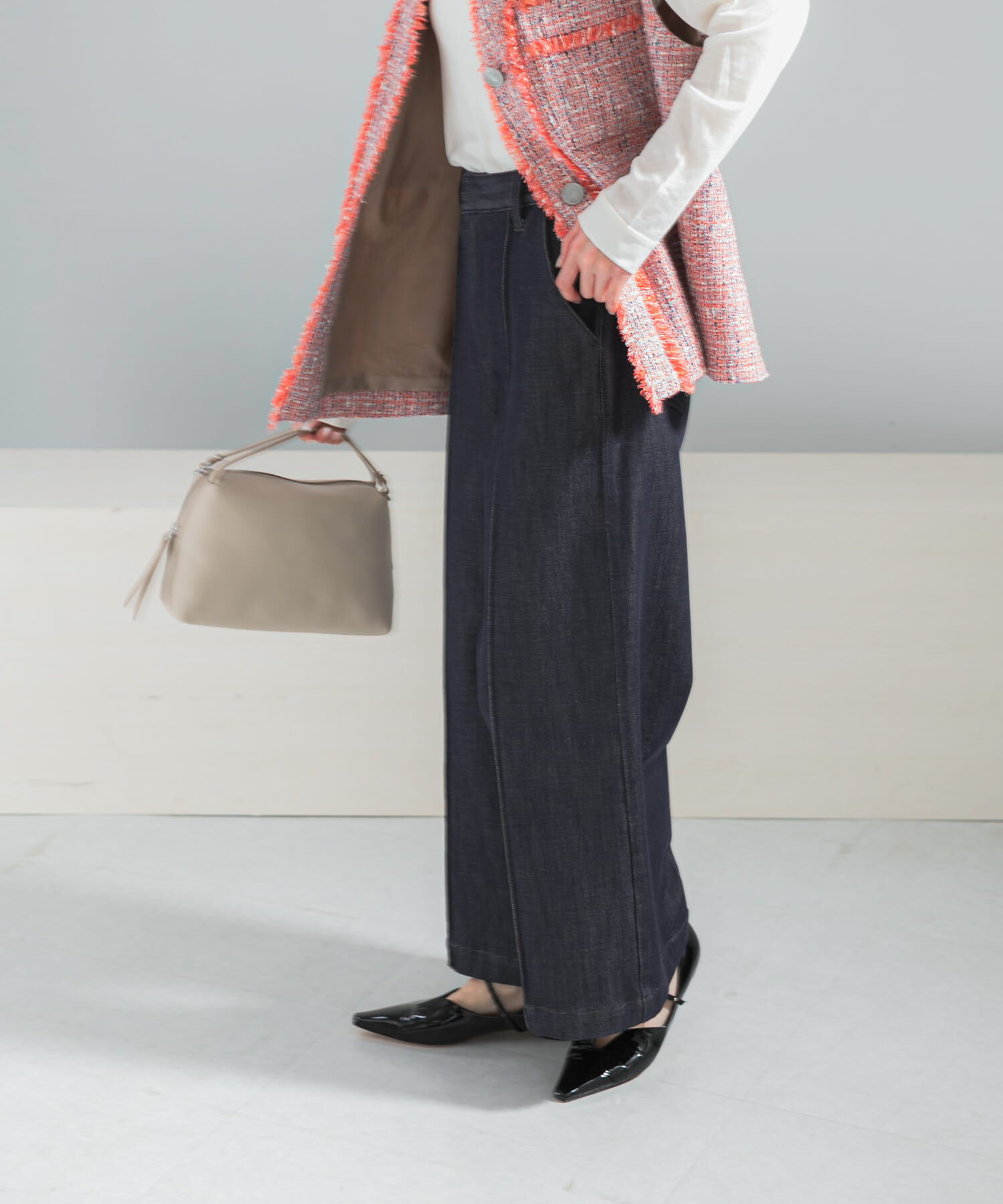 URBAN RESEARCH ROSSO「ピンタックストレッチワイドデニムパンツ」|デニム|