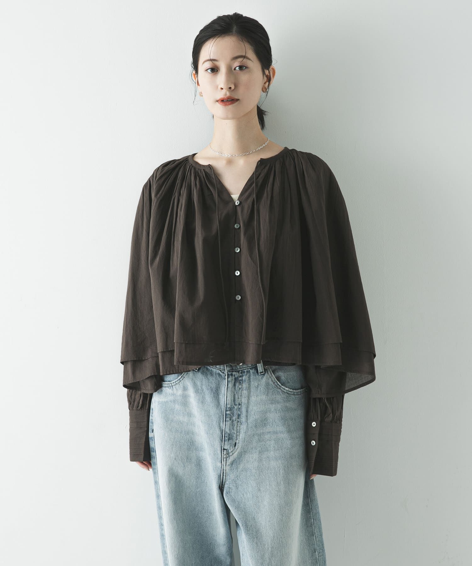 URBAN RESEARCH「コットンボイルギャザーショートブラウス」|シャツ・ブラウス|