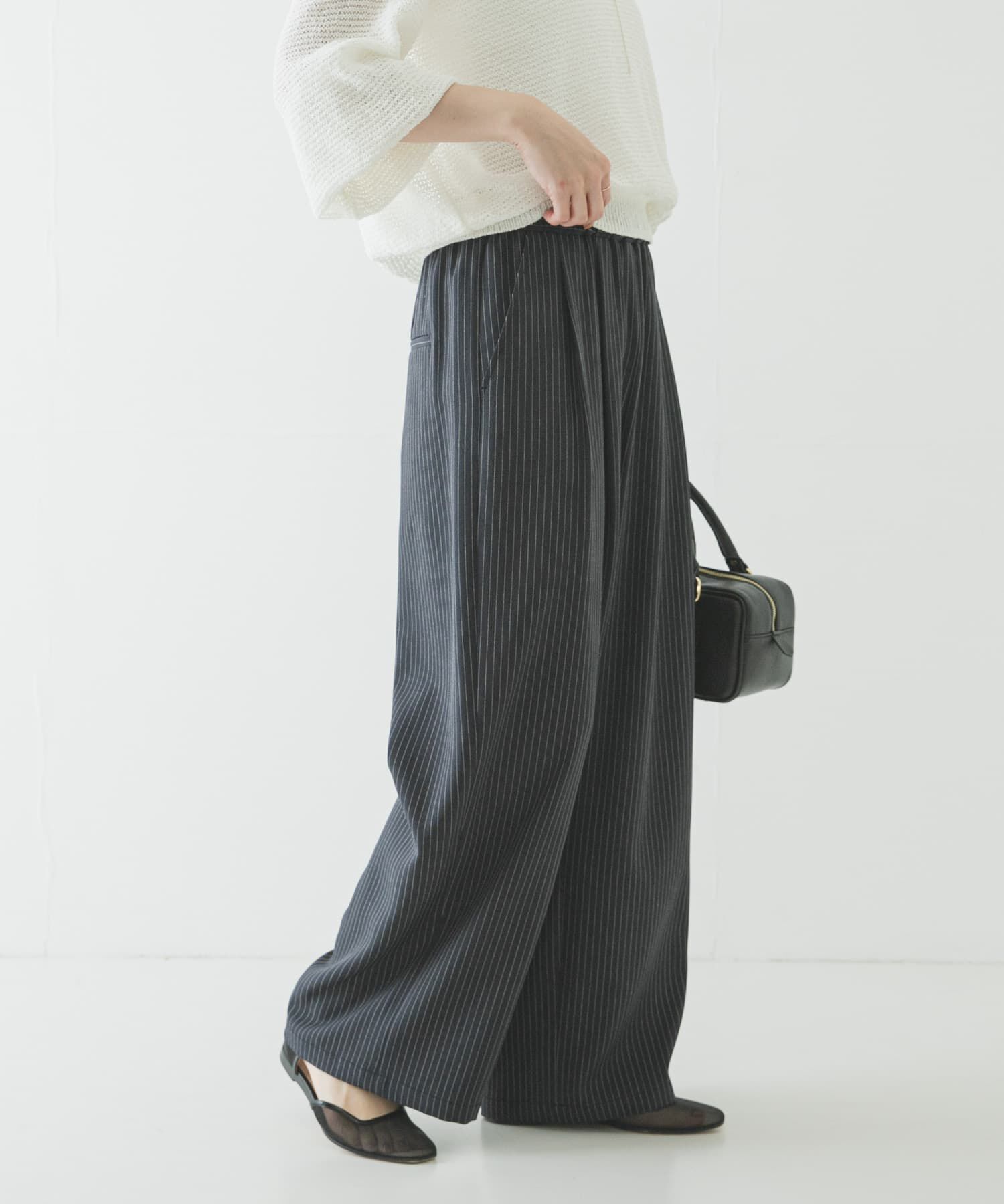 URBAN RESEARCH「『3サイズ展開』『イージーケア』タックギャザーストレートパンツ」|その他|ストライプ