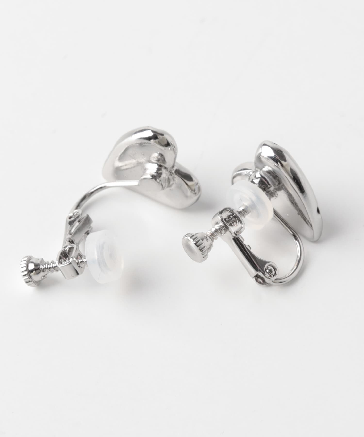 SMELLY「ドットメタルハートイヤリング」|イヤリング|